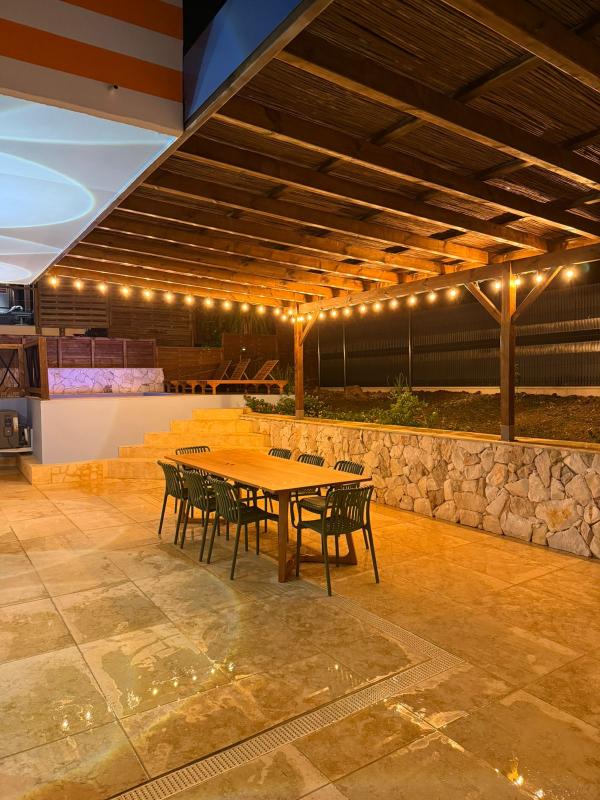 villa 8 personnes piscine  carbet de nuit 2